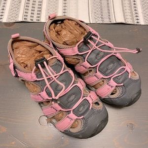 BEARPAW Kids' Memuru Sneaker